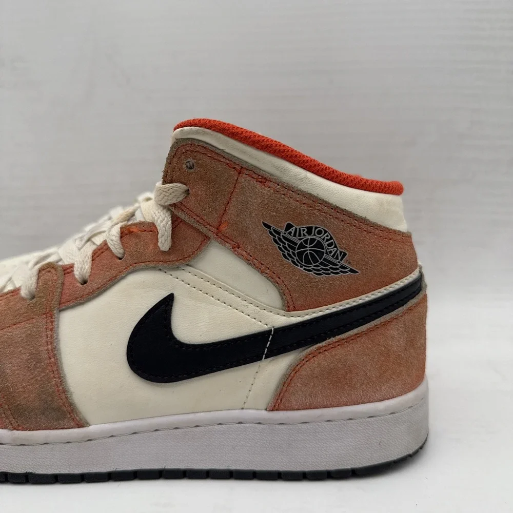 Nike Air Jordan 1 Mid Team Orange Black Sail White DV1336-800 Size 7 Y